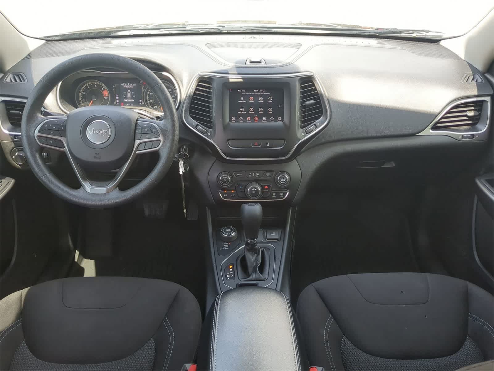 Thumbnail: 2021 Jeep Cherokee - 15