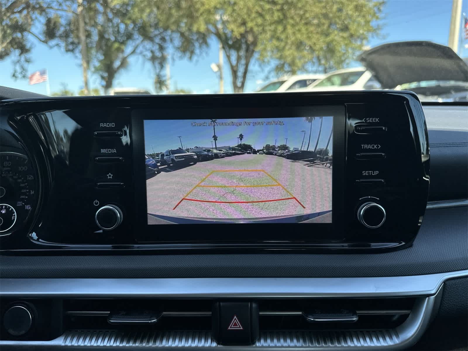 Thumbnail: 2022 Kia K5 - 17