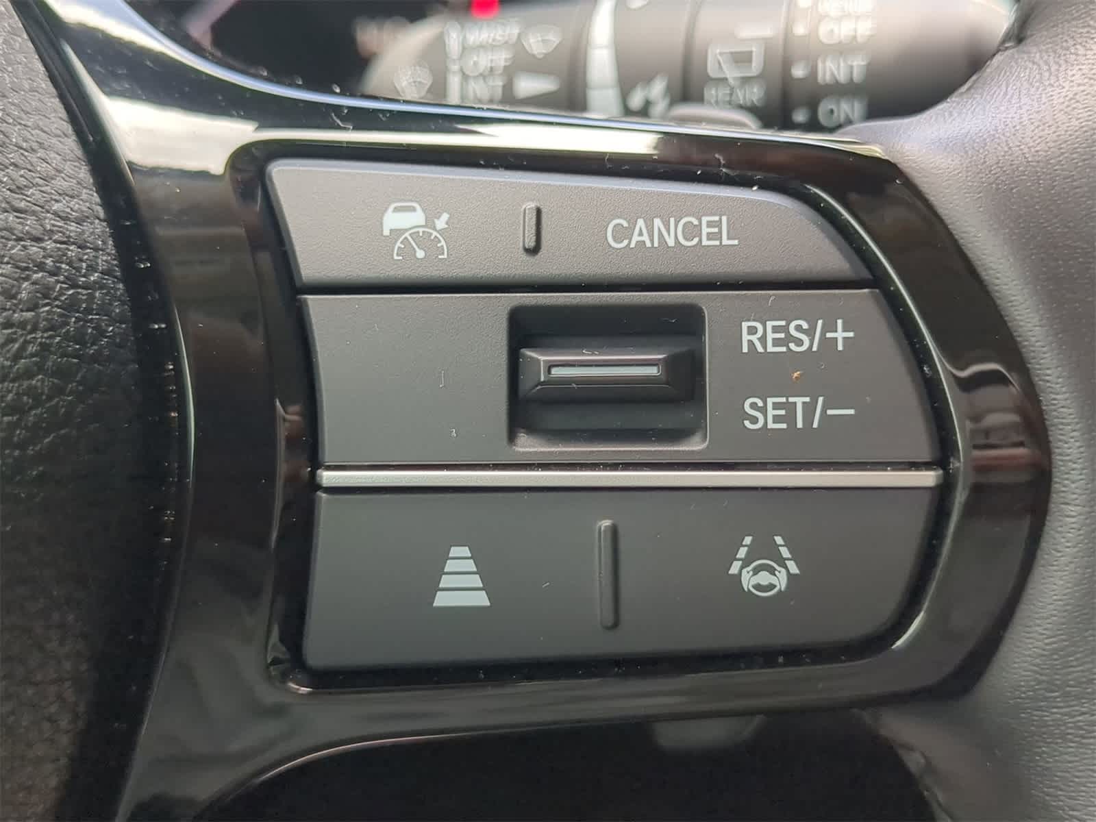 Thumbnail: 2023 Honda Pilot - 22