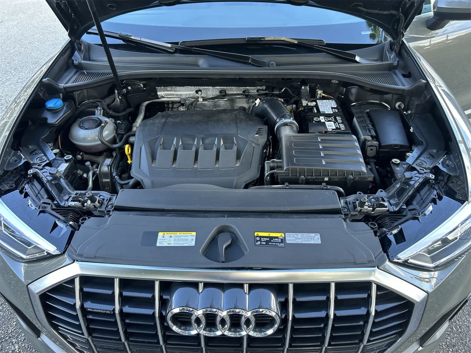 Thumbnail: 2025 Audi Q3 - 9