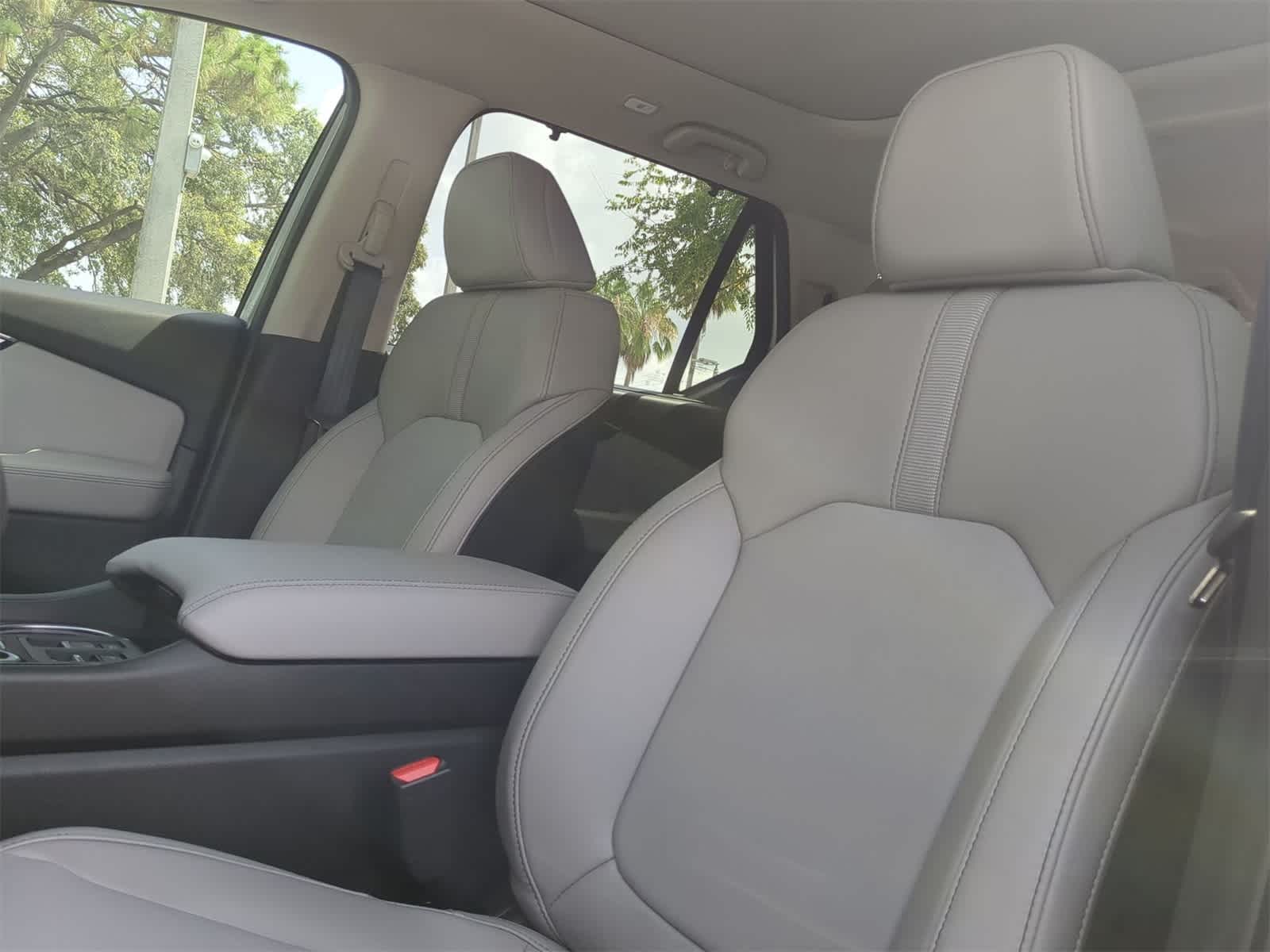 2025 Honda Pilot Touring 8