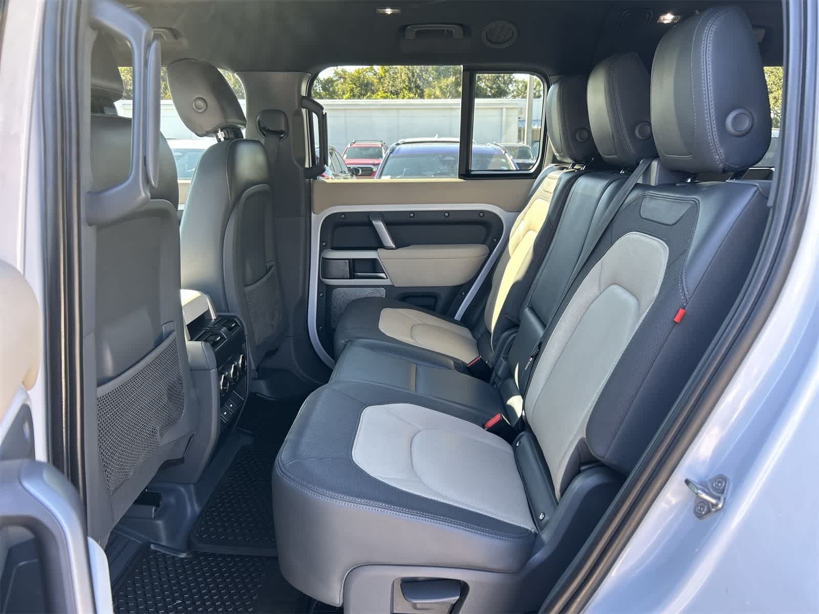 Thumbnail: 2023 Land Rover Defender - 13