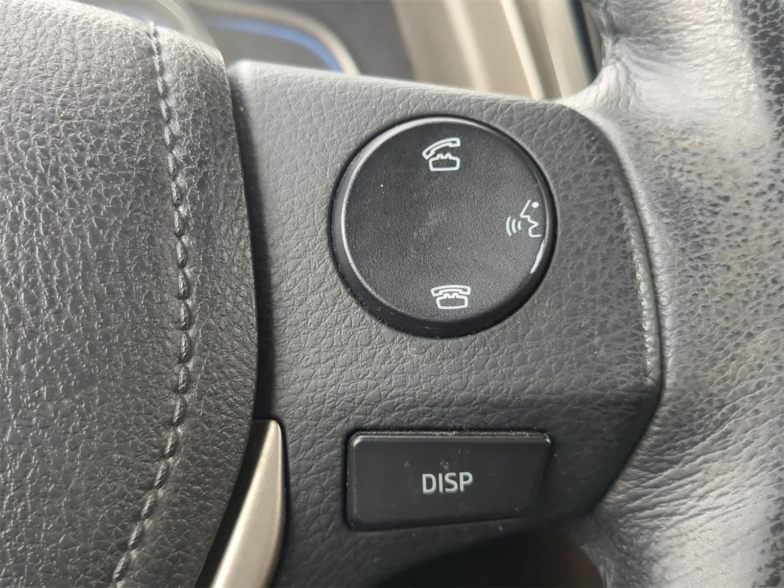 Thumbnail: 2015 Toyota RAV4 - 24