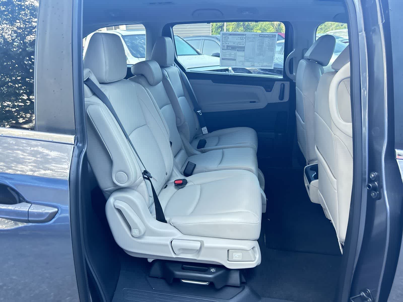 Thumbnail: 2026 Honda Odyssey - 13