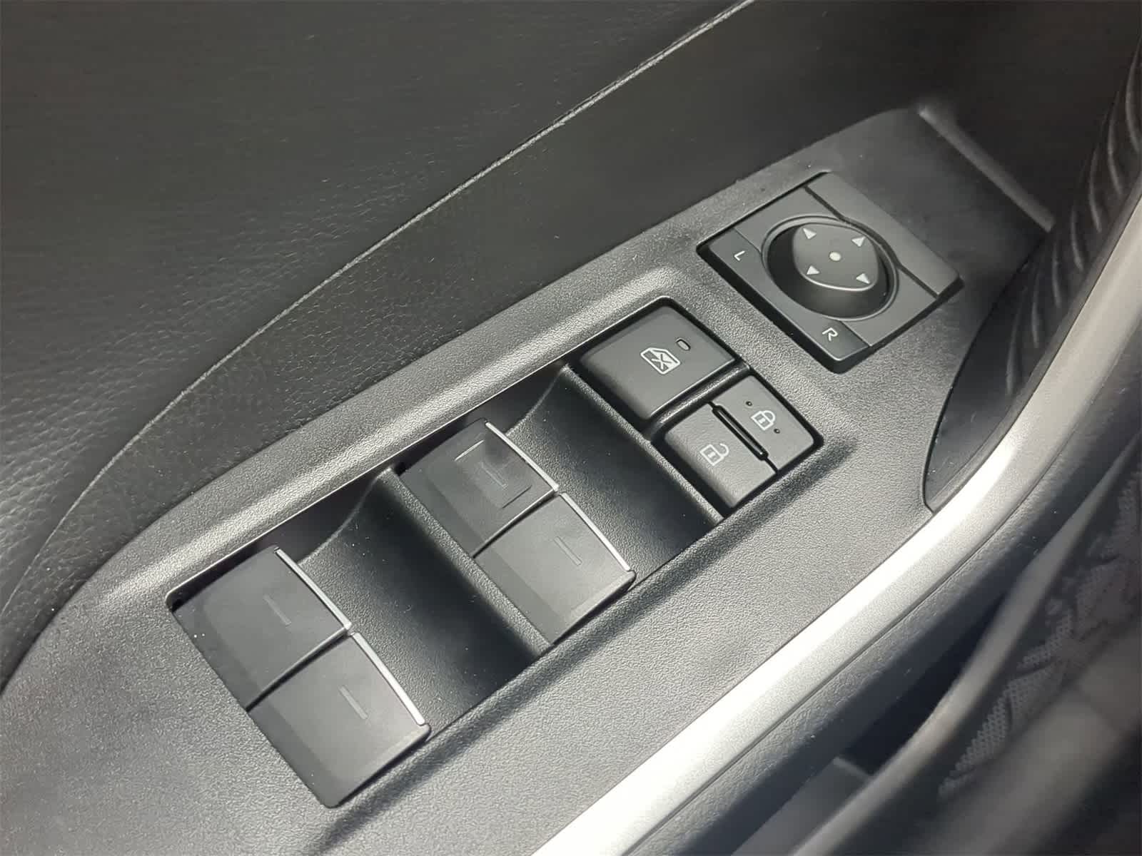 Thumbnail: 2024 Toyota RAV4 - 22