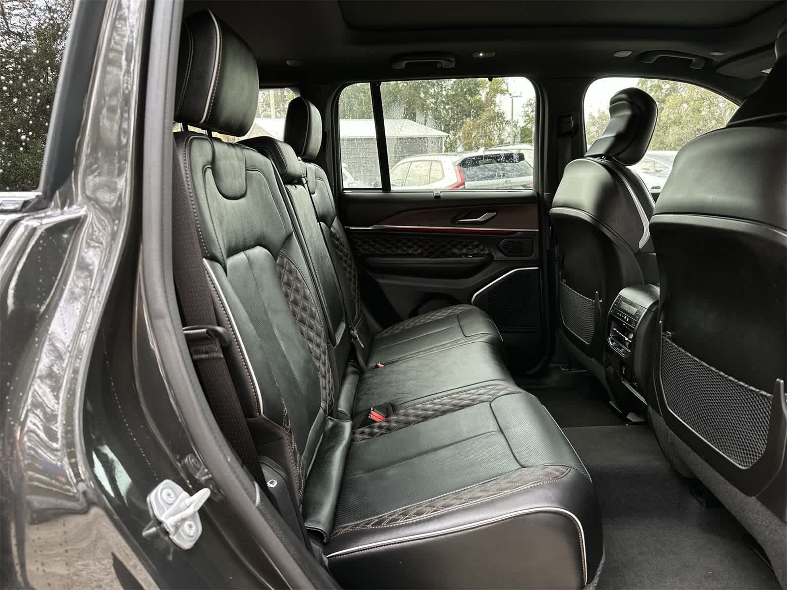 Thumbnail: 2023 Jeep Grand Cherokee - 12