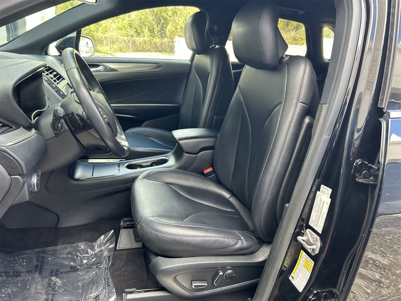 Thumbnail: 2017 Lincoln MKC - 13