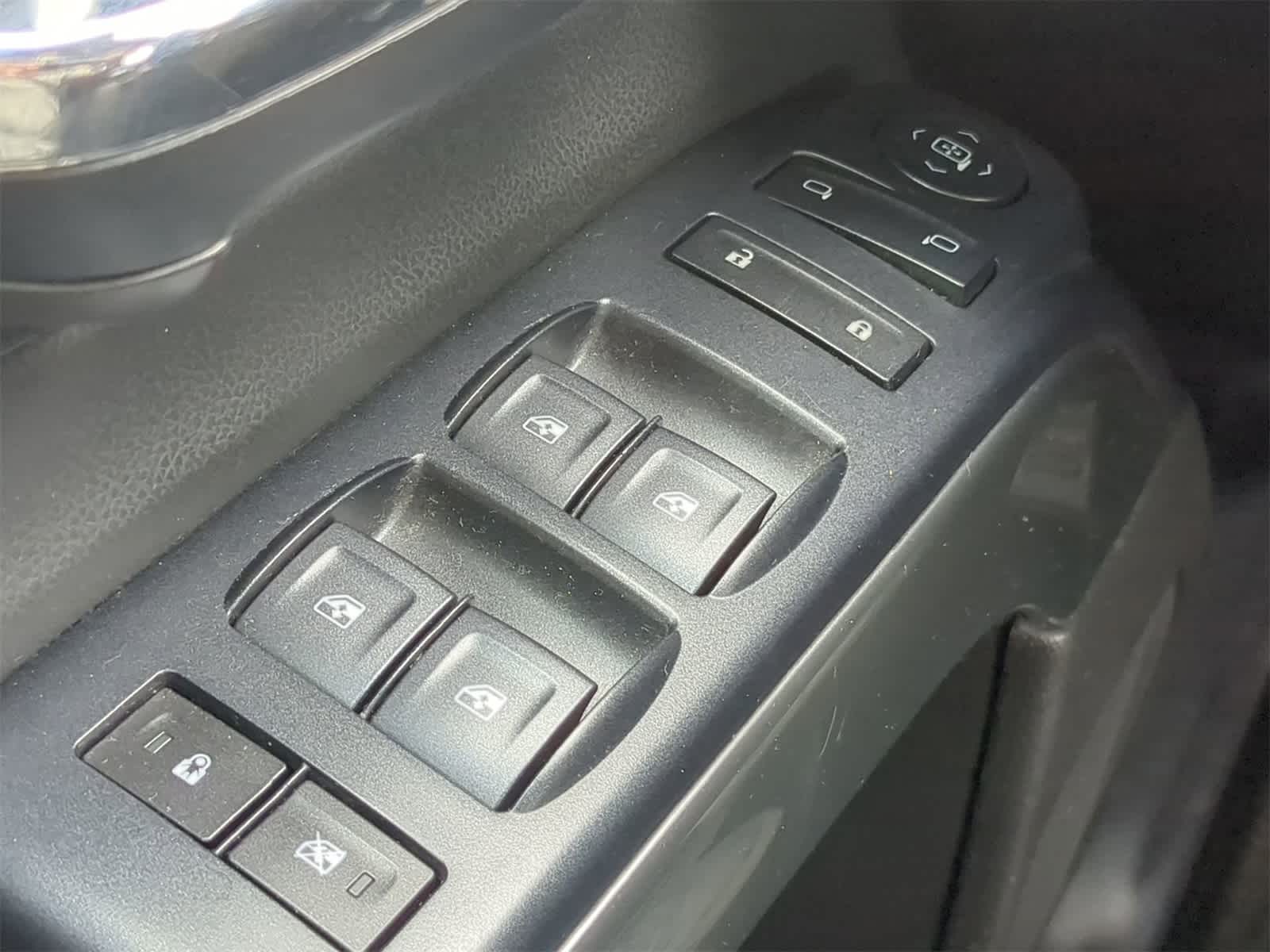 Thumbnail: 2015 Chevrolet Silverado 1500 - 20