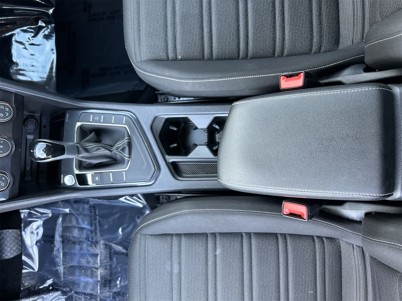 Thumbnail: 2024 Volkswagen Tiguan - 16