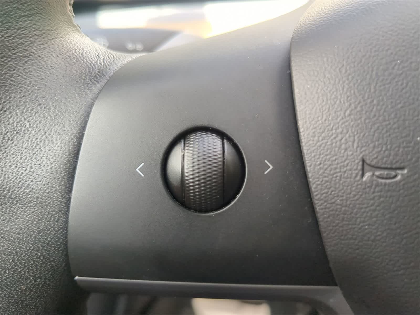 Thumbnail: 2020 Tesla Model 3 - 24