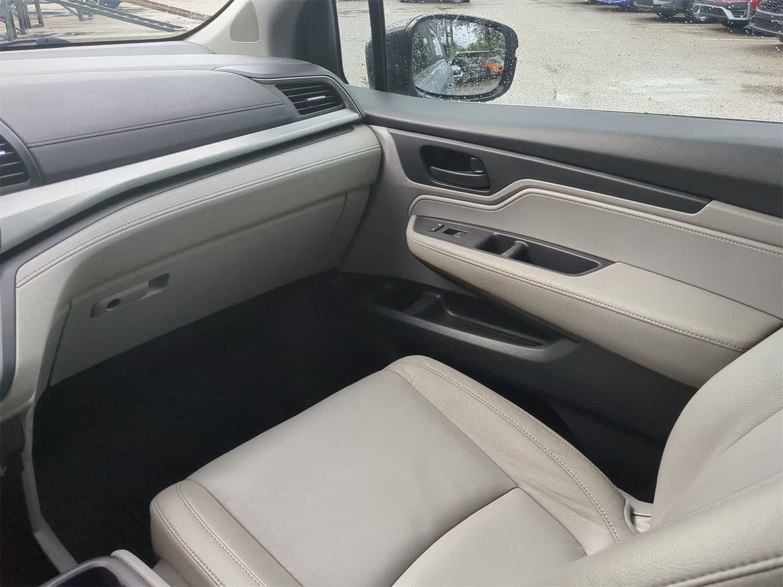 Thumbnail: 2019 Honda Odyssey - 17