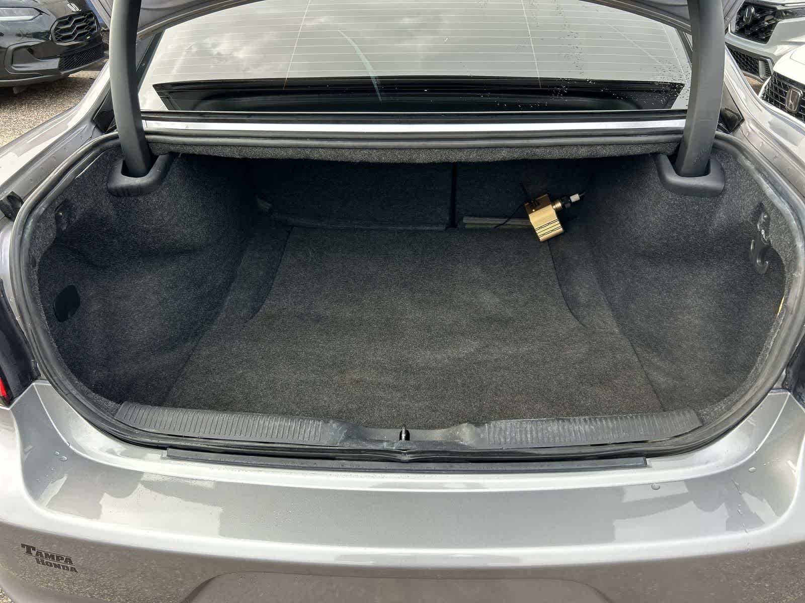 Thumbnail: 2017 Dodge Charger - 11