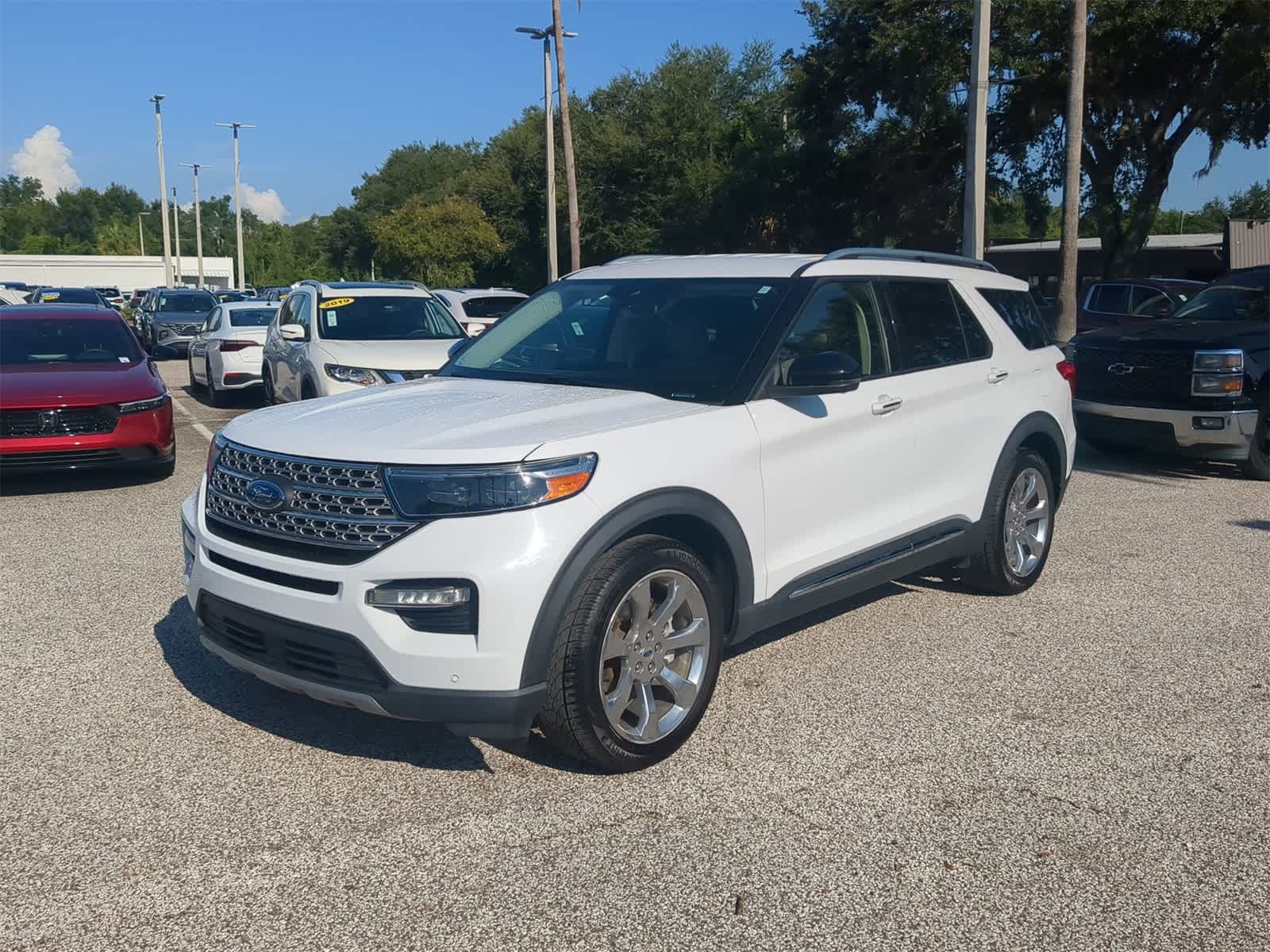 Thumbnail: 2022 Ford Explorer - 3