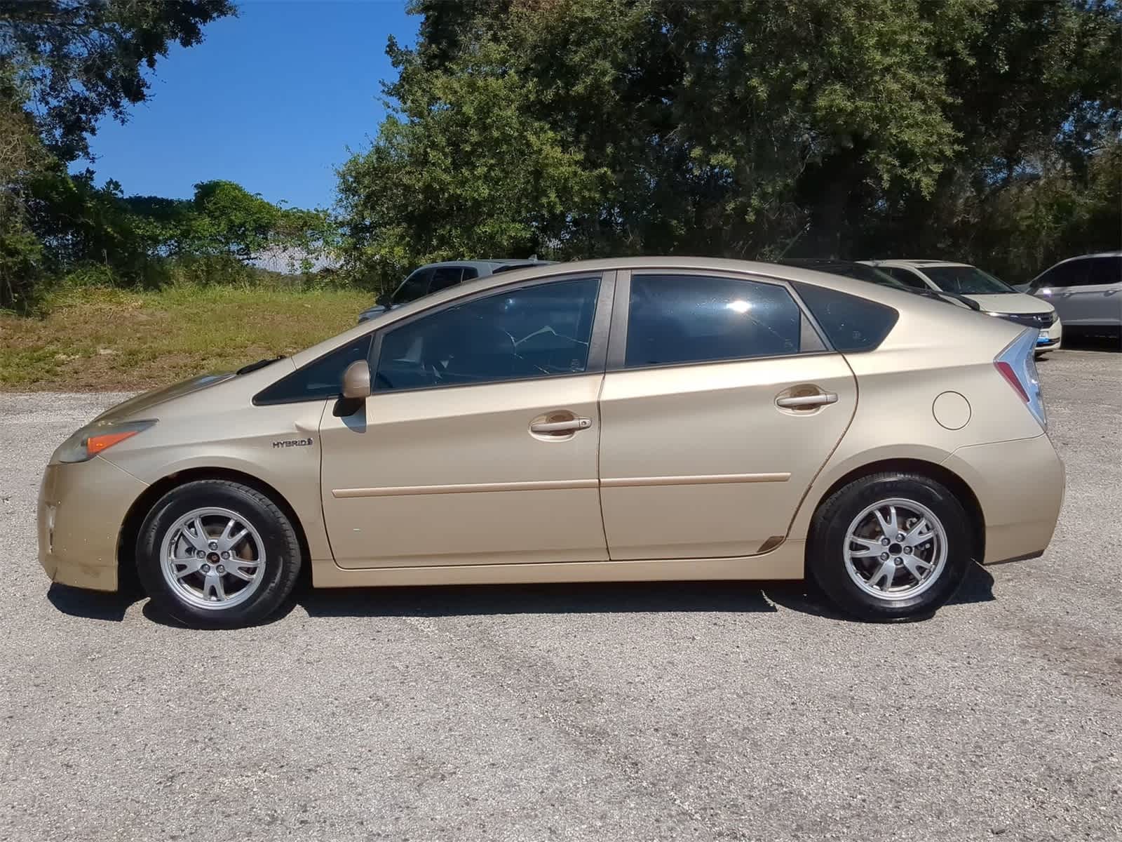 Thumbnail: 2011 Toyota Prius - 3