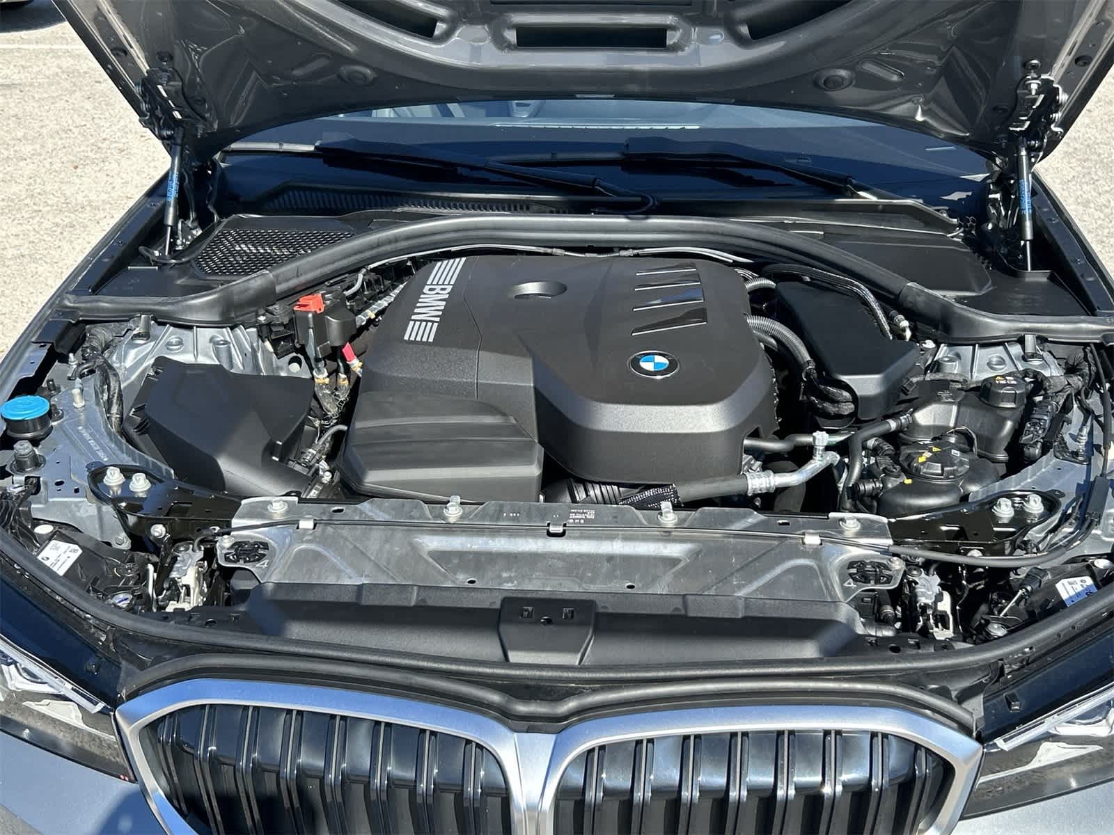 Thumbnail: 2025 BMW 3 Series - 9