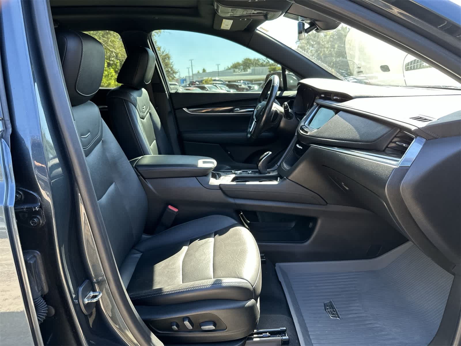 Thumbnail: 2021 Cadillac XT5 - 20