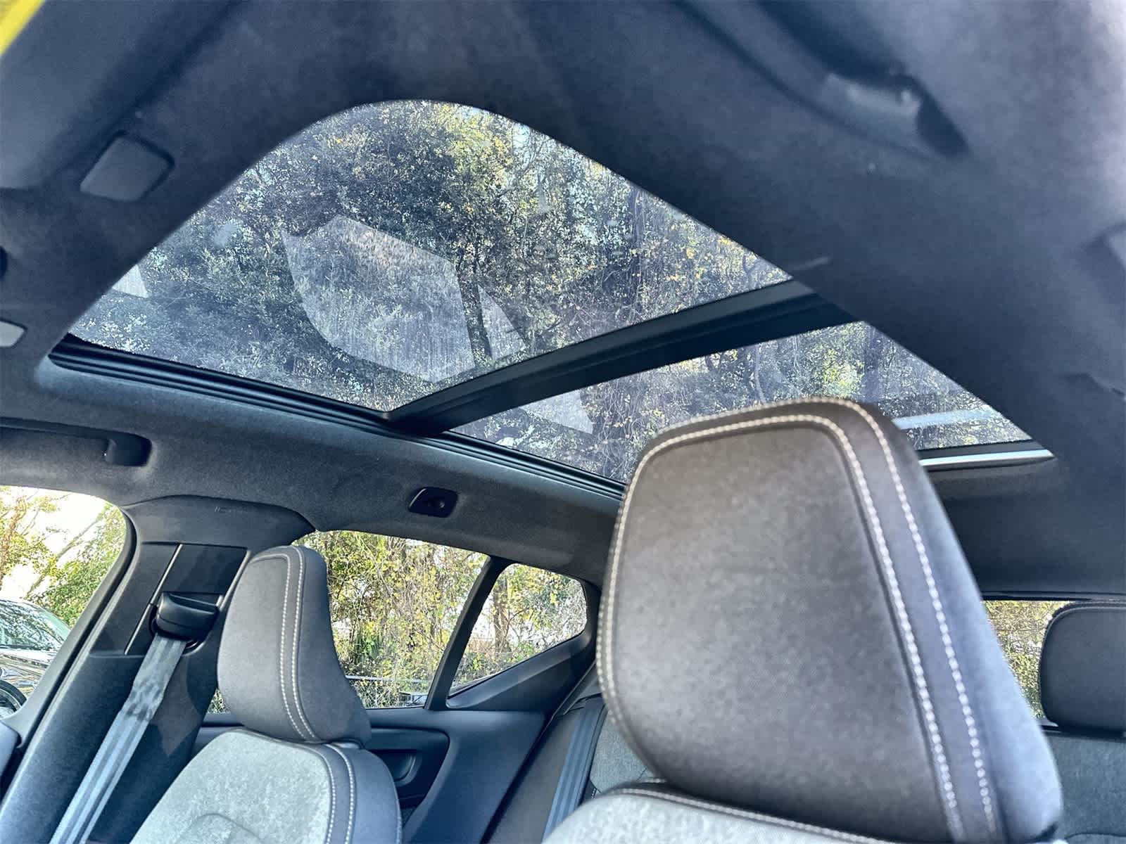 Thumbnail: 2024 Volvo XC40 - 22