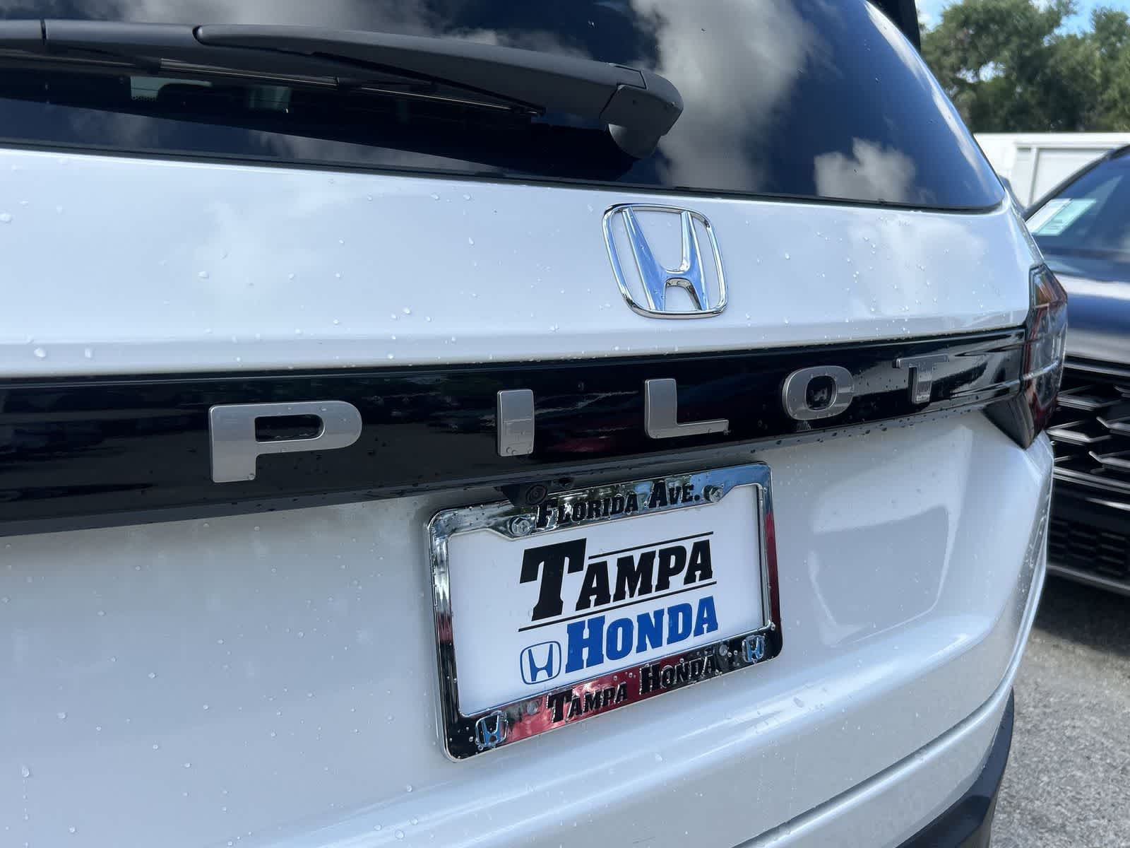 Thumbnail: 2026 Honda Pilot - 8