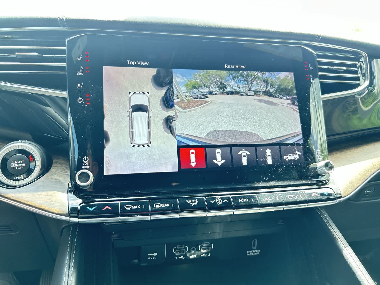 Thumbnail: 2022 Jeep Grand Wagoneer - 20