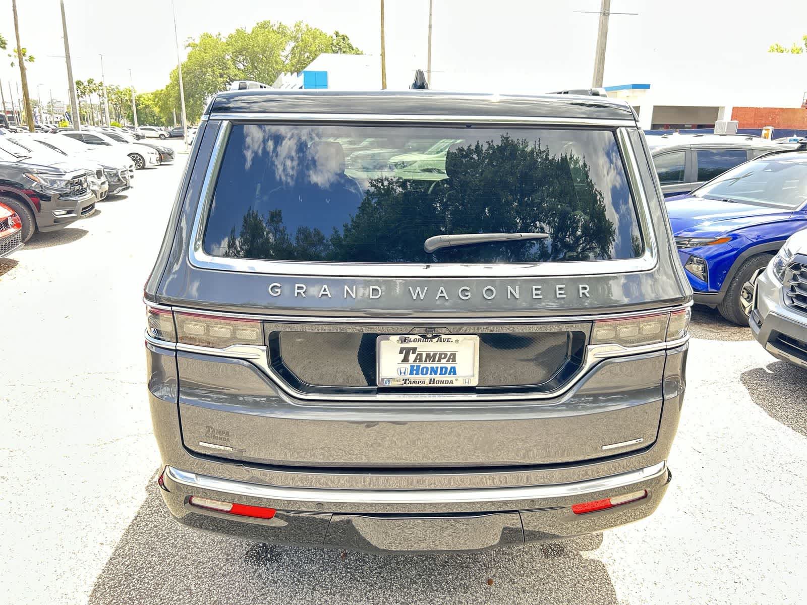 Thumbnail: 2022 Jeep Grand Wagoneer - 7