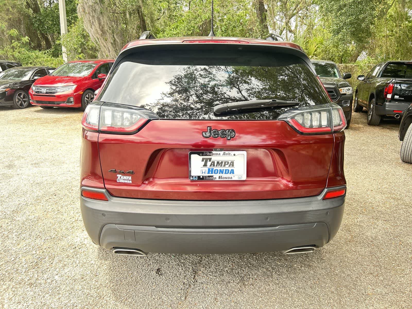 Thumbnail: 2019 Jeep Cherokee - 7