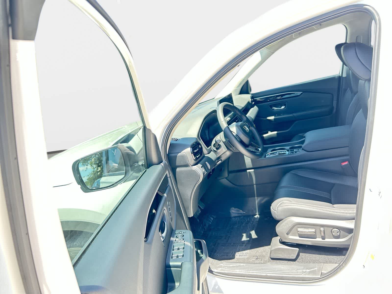Thumbnail: 2026 Honda Pilot - 10