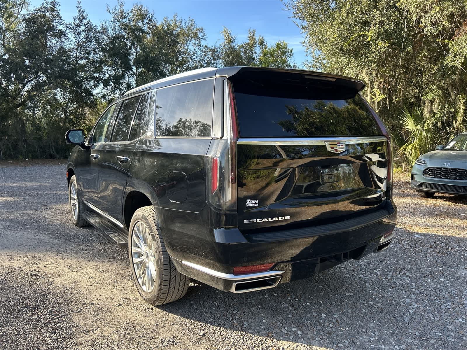 Thumbnail: 2023 Cadillac Escalade - 4