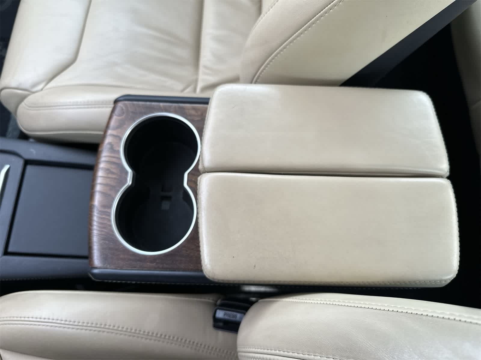 Thumbnail: 2017 Tesla Model S - 16