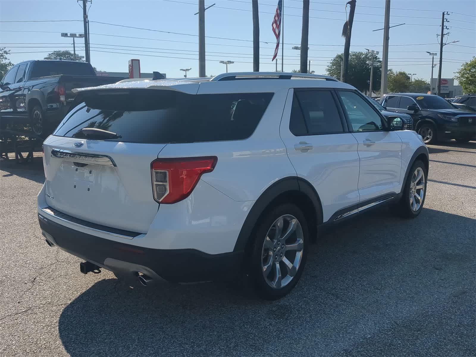 Thumbnail: 2022 Ford Explorer - 7