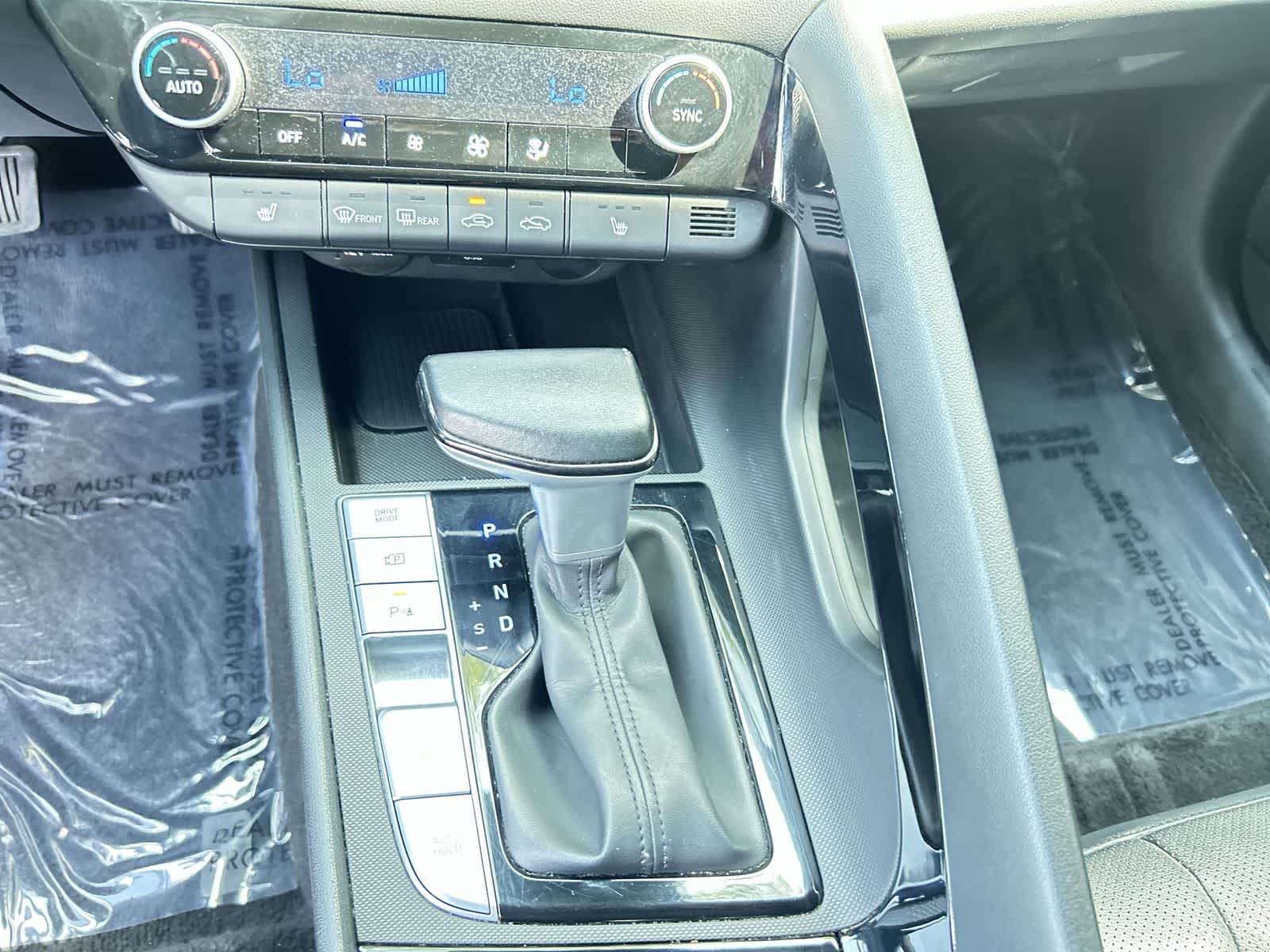 Thumbnail: 2024 Hyundai Elantra - 18