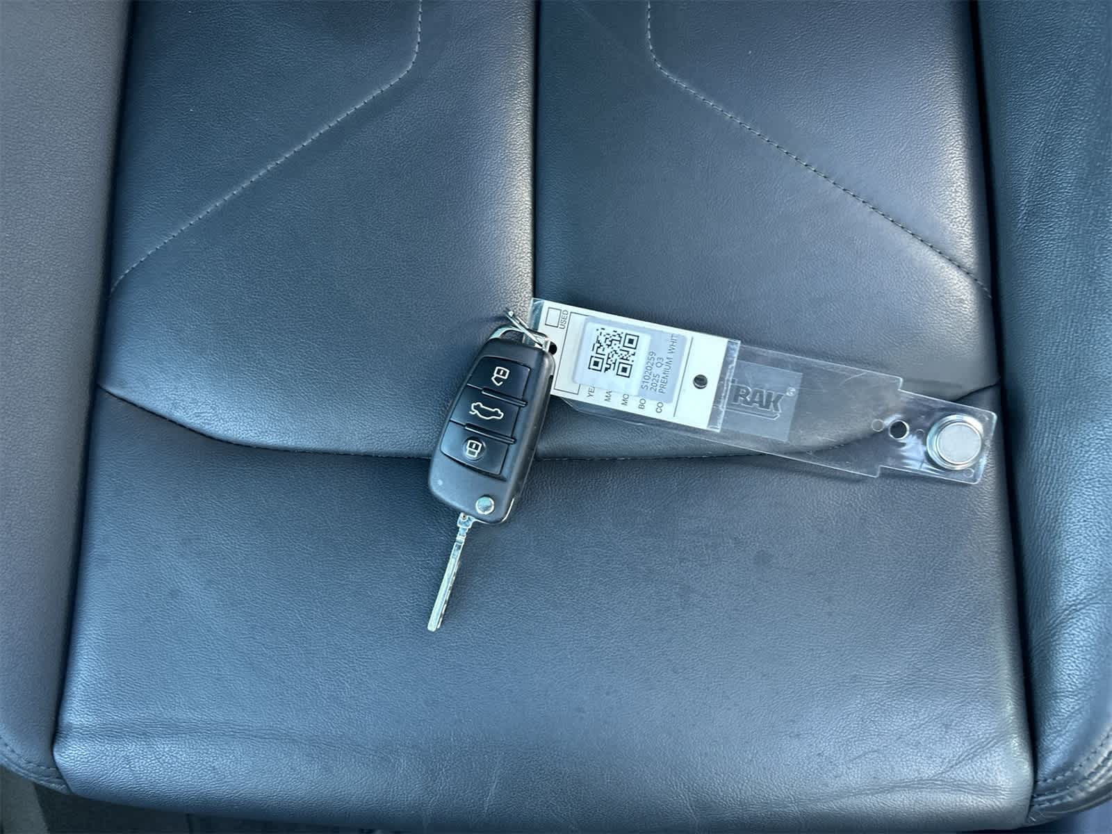 Thumbnail: 2025 Audi Q3 - 19