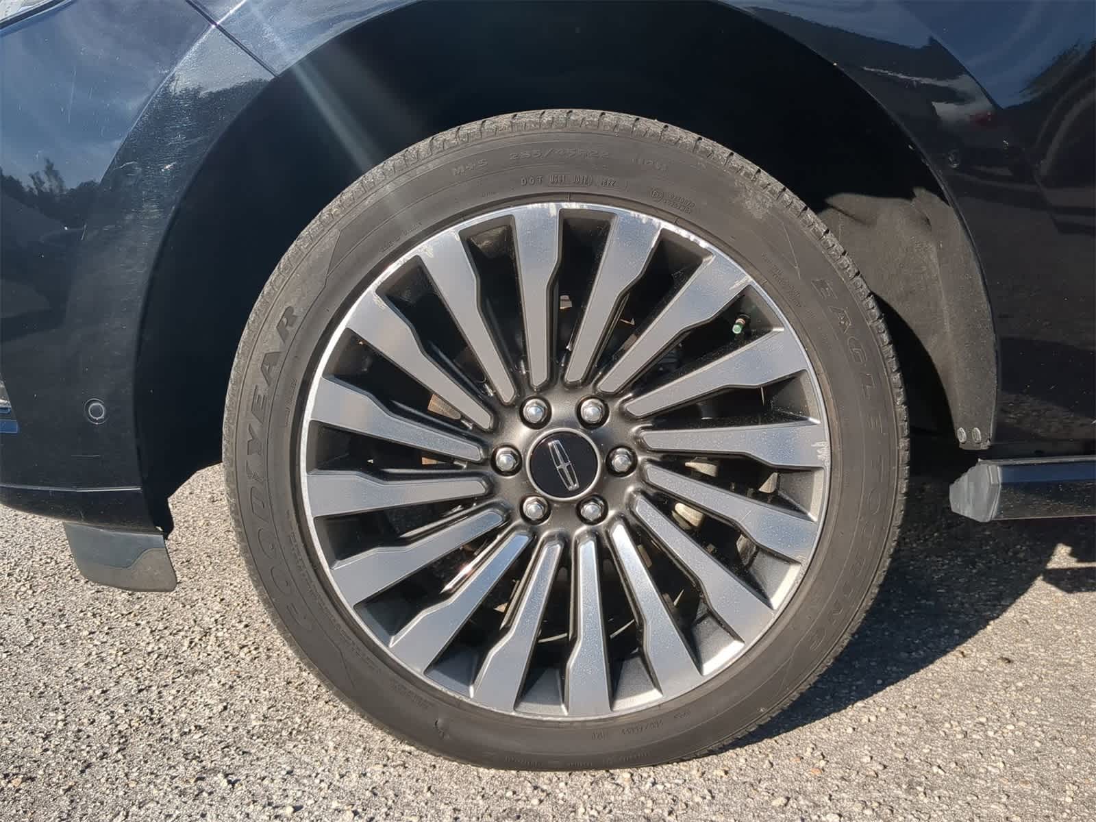 Thumbnail: 2019 Lincoln Navigator L - 11