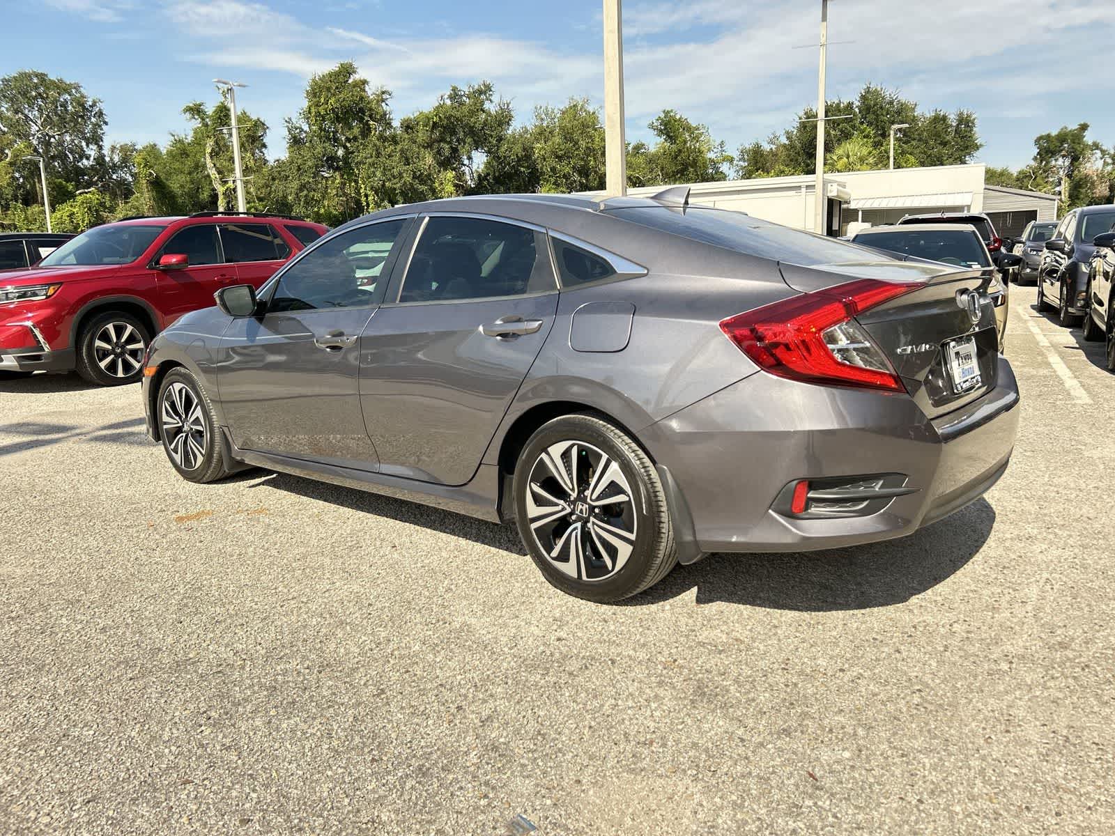 Thumbnail: 2017 Honda Civic - 6