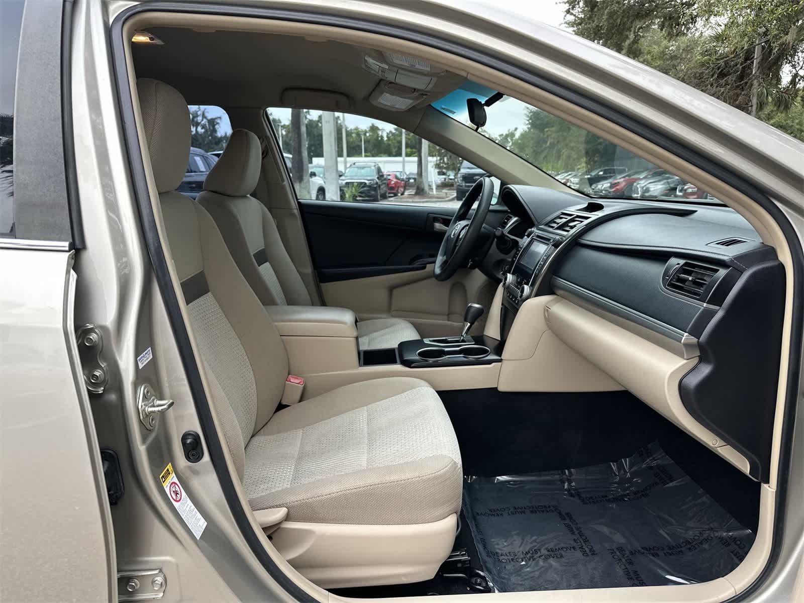 Thumbnail: 2014 Toyota Camry - 20