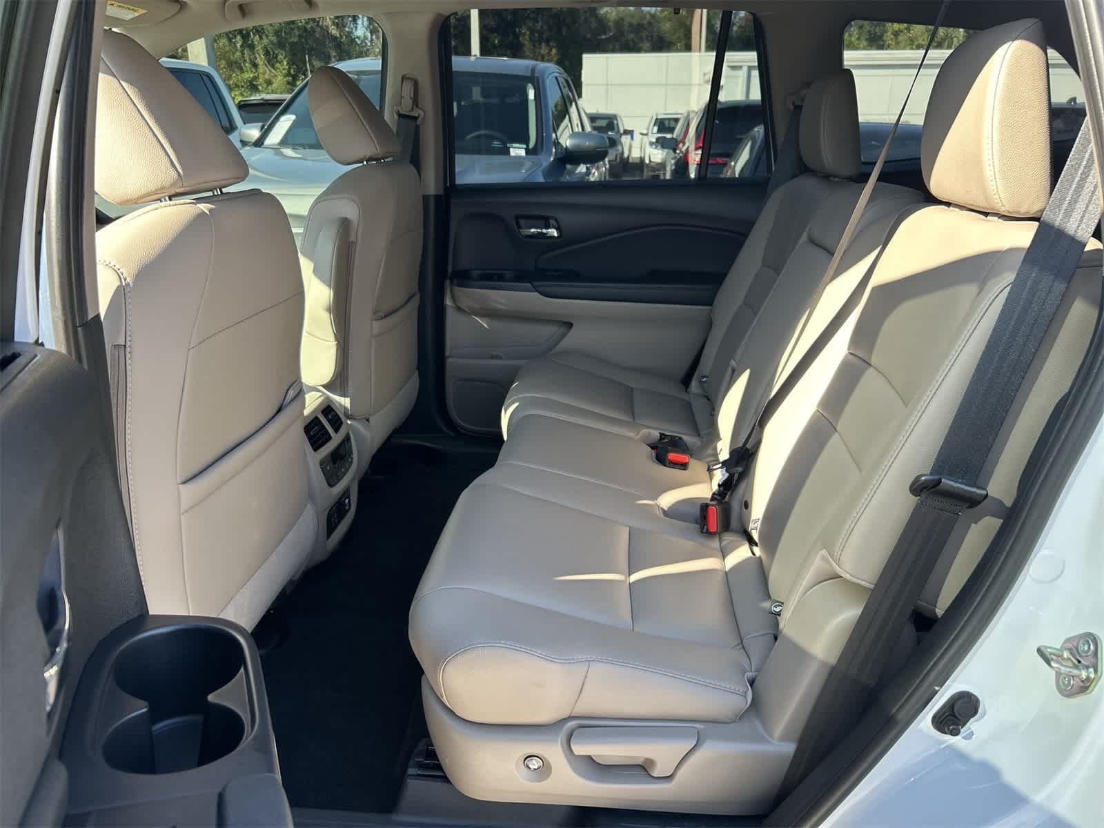 Thumbnail: 2020 Honda Pilot - 13