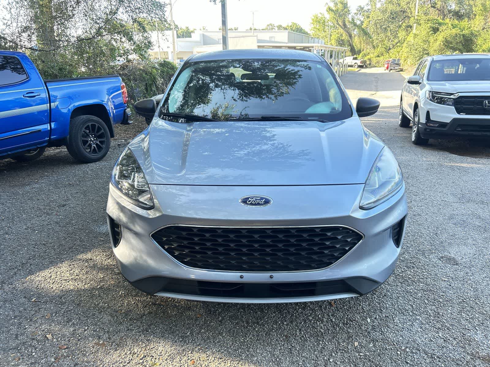 Thumbnail: 2022 Ford Escape - 3