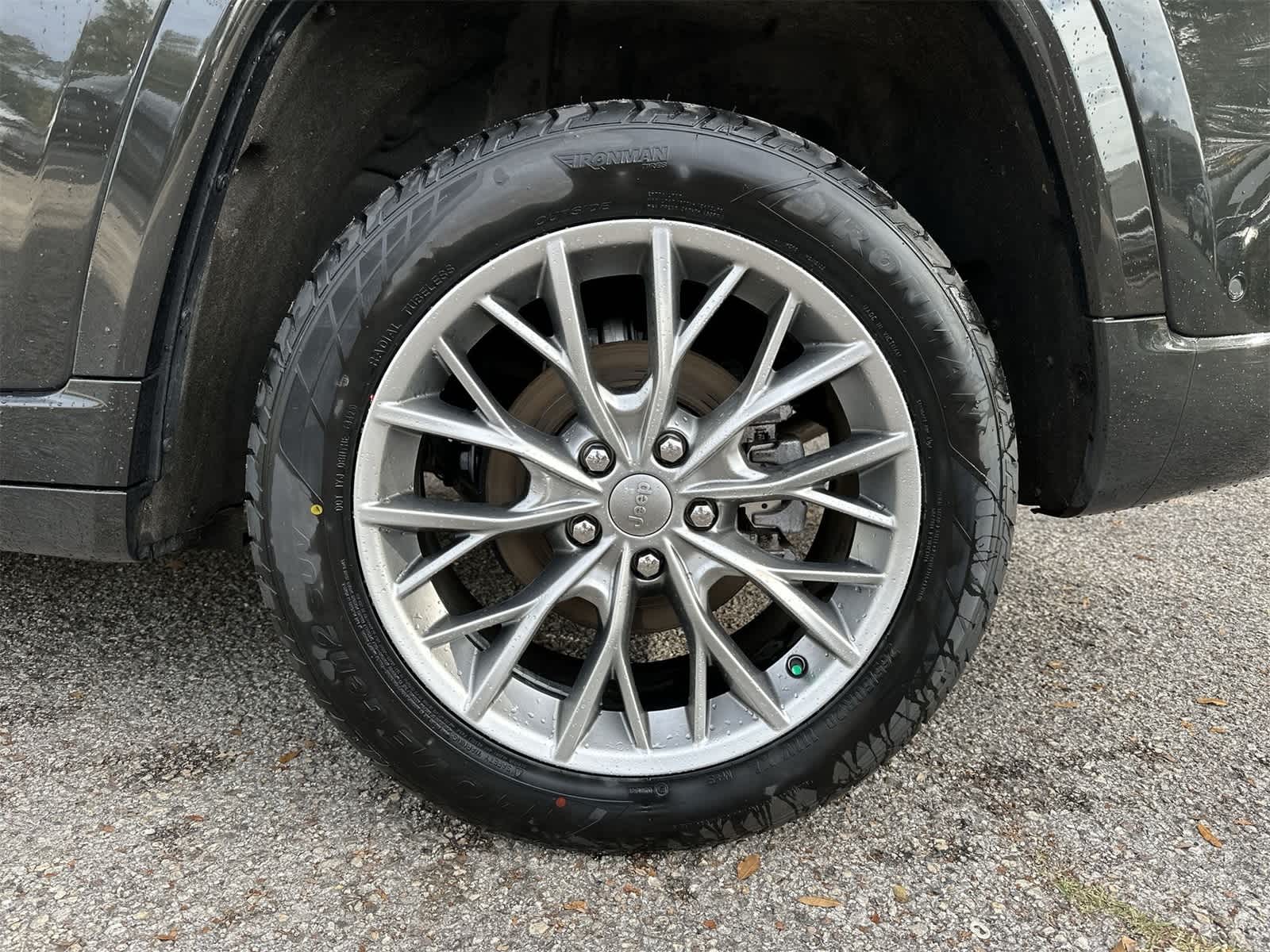 Thumbnail: 2023 Jeep Grand Cherokee - 8