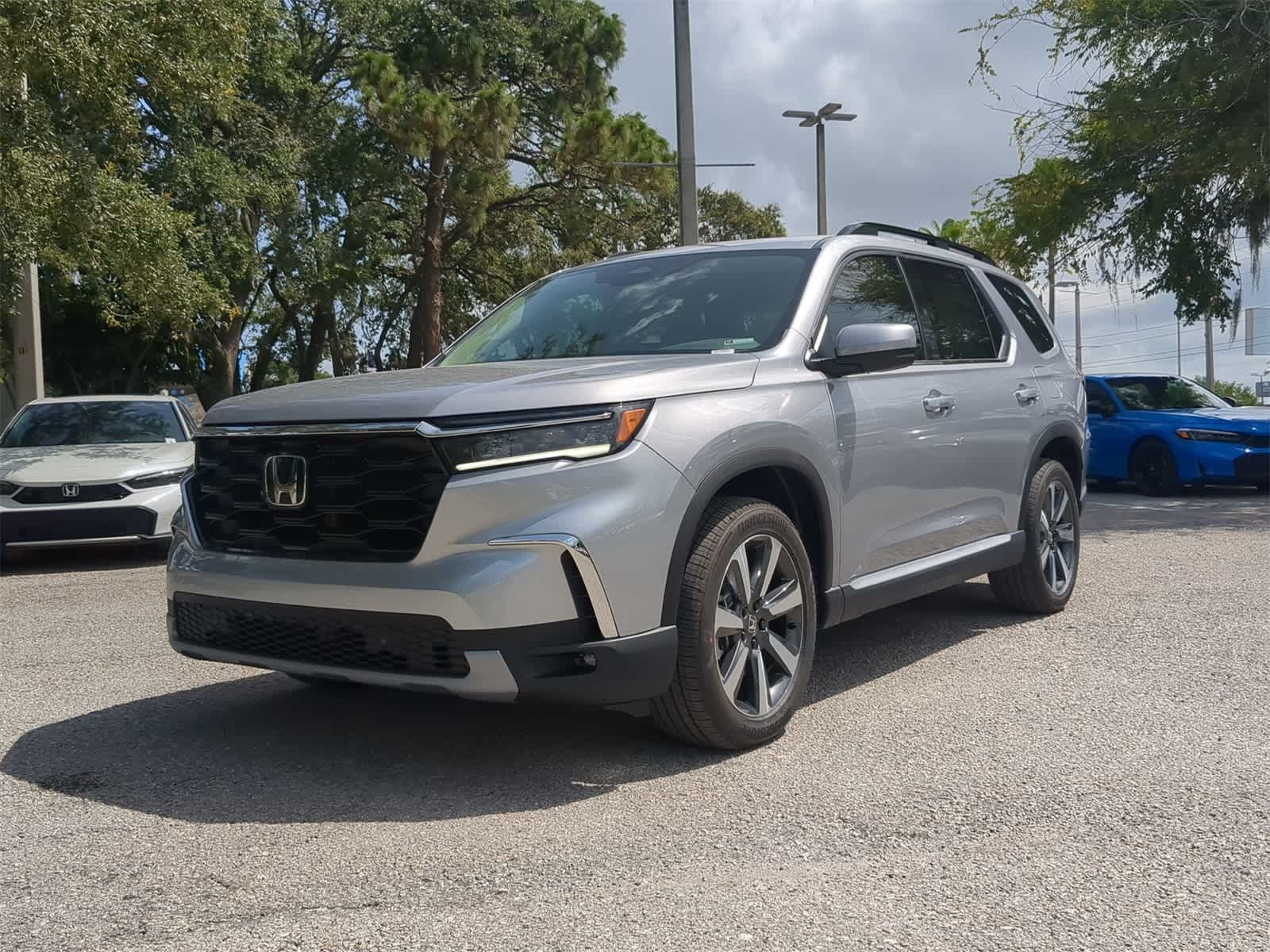 2025 Honda Pilot Touring 2