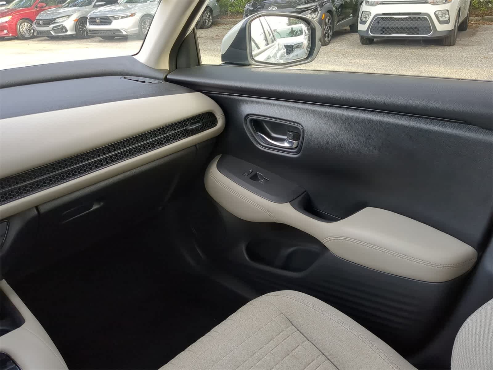 Thumbnail: 2023 Honda HR-V - 16