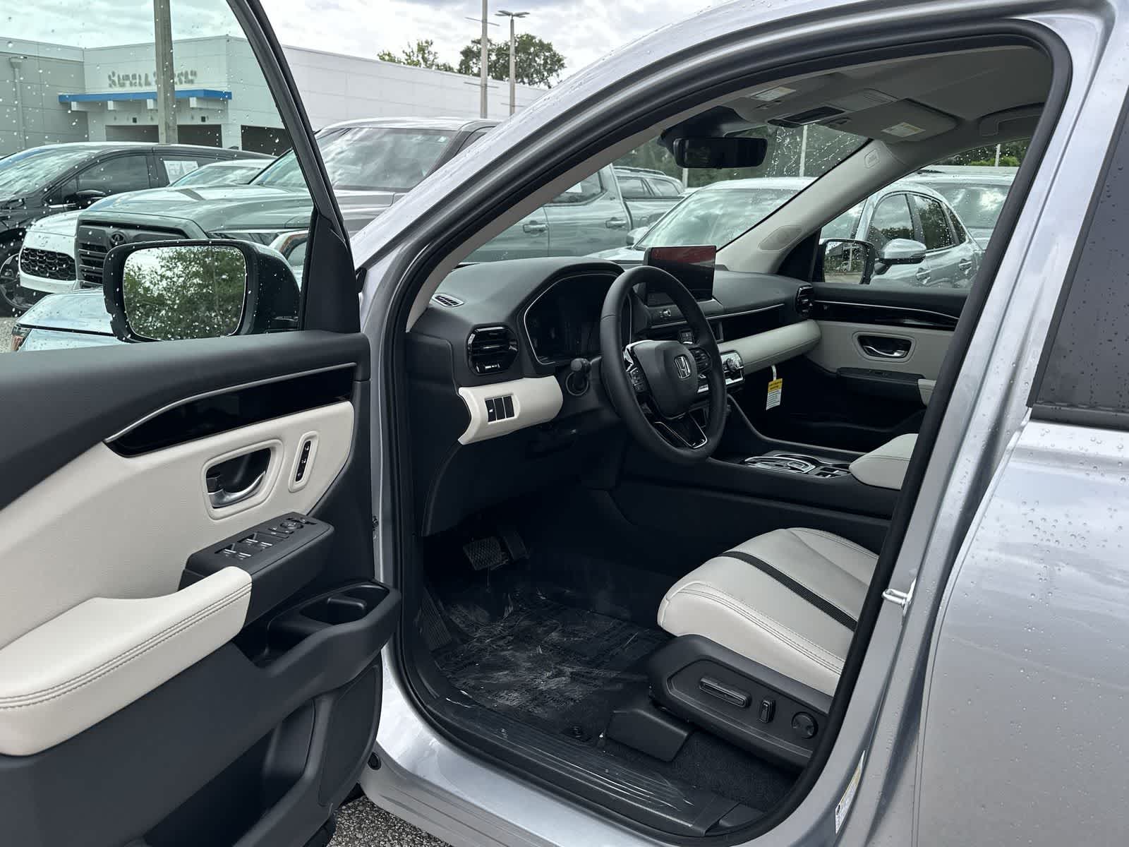 Thumbnail: 2026 Honda Pilot - 10