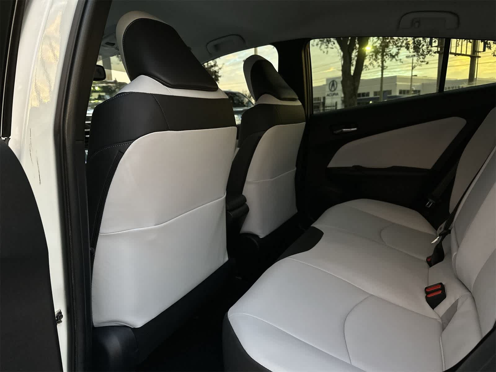 Thumbnail: 2016 Toyota Prius - 12