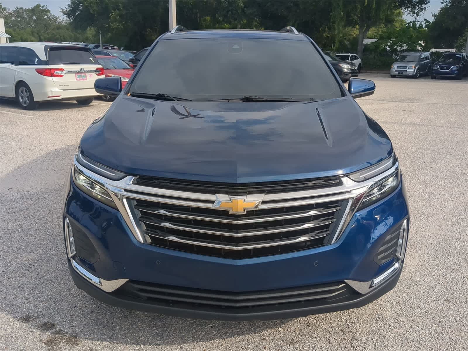 Thumbnail: 2022 Chevrolet Equinox - 9
