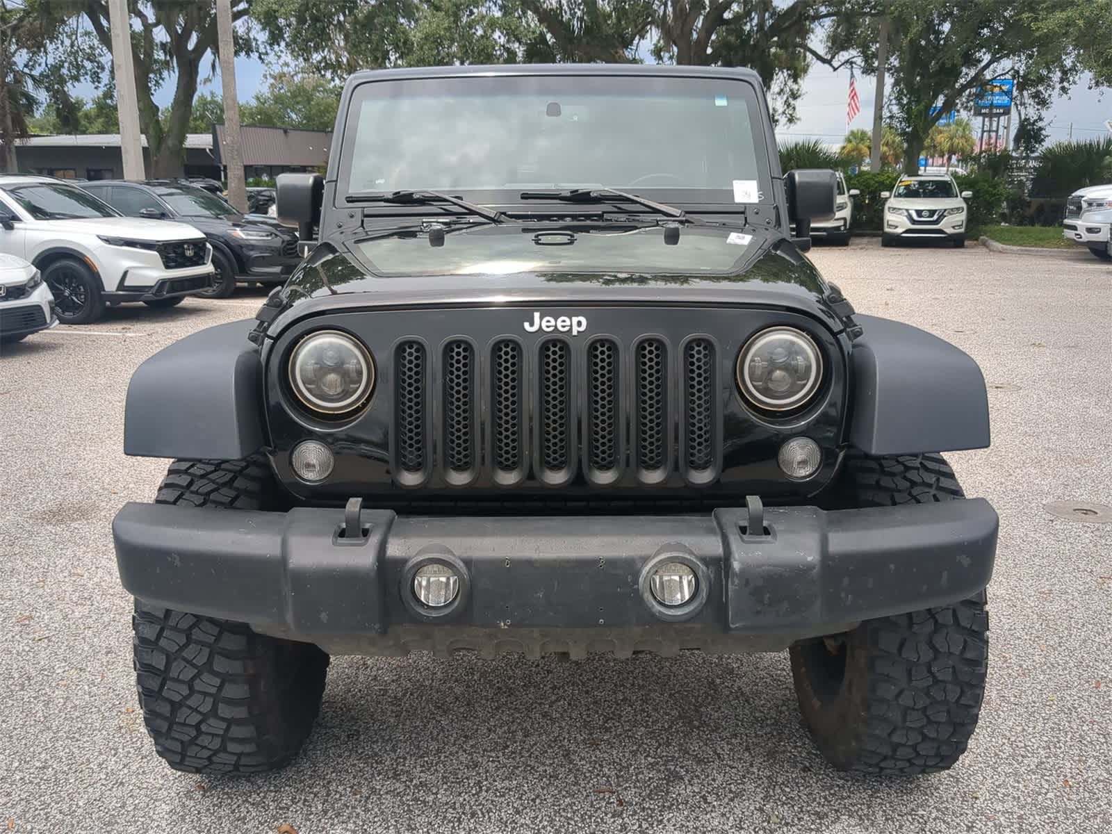 Thumbnail: 2017 Jeep Wrangler - 9