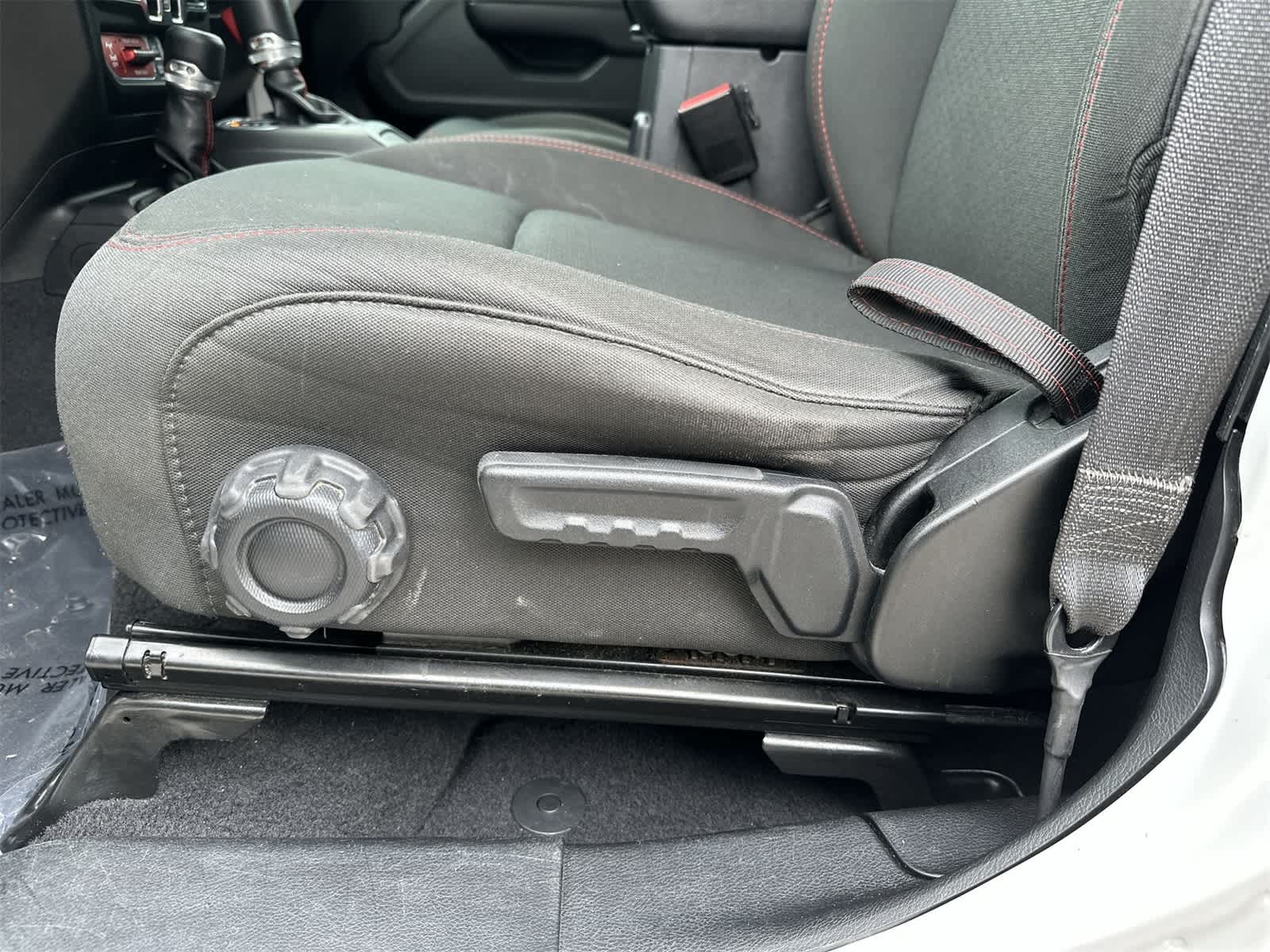 Thumbnail: 2021 Jeep Wrangler - 6