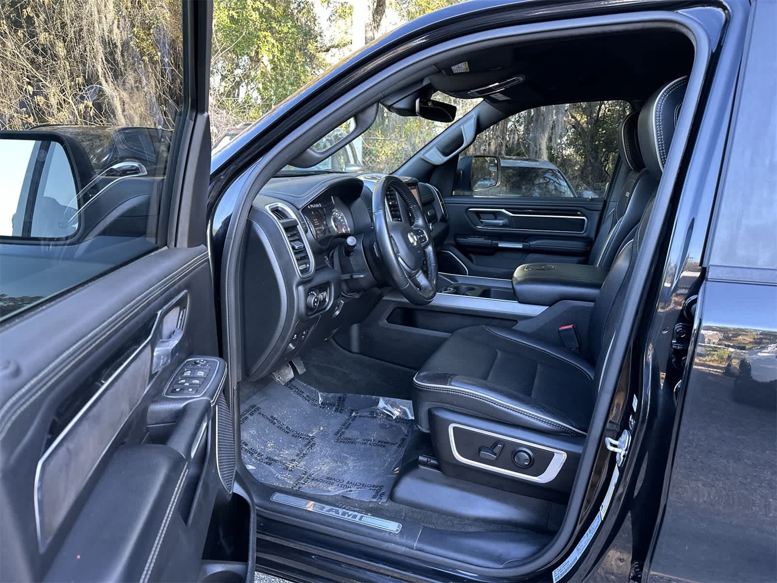 Thumbnail: 2022 RAM 1500 - 2