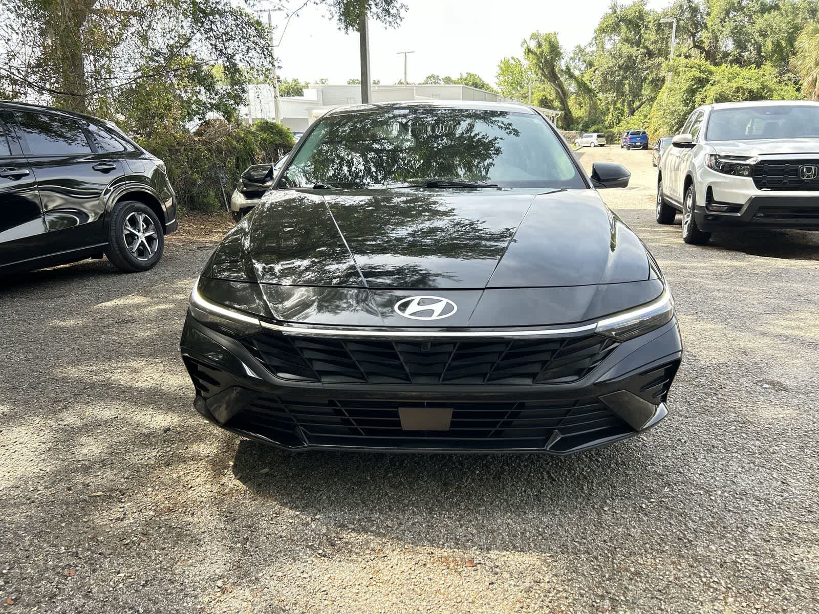 Thumbnail: 2024 Hyundai Elantra - 3