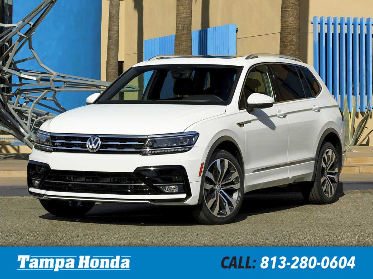 Thumbnail: 2021 Volkswagen Tiguan - 1