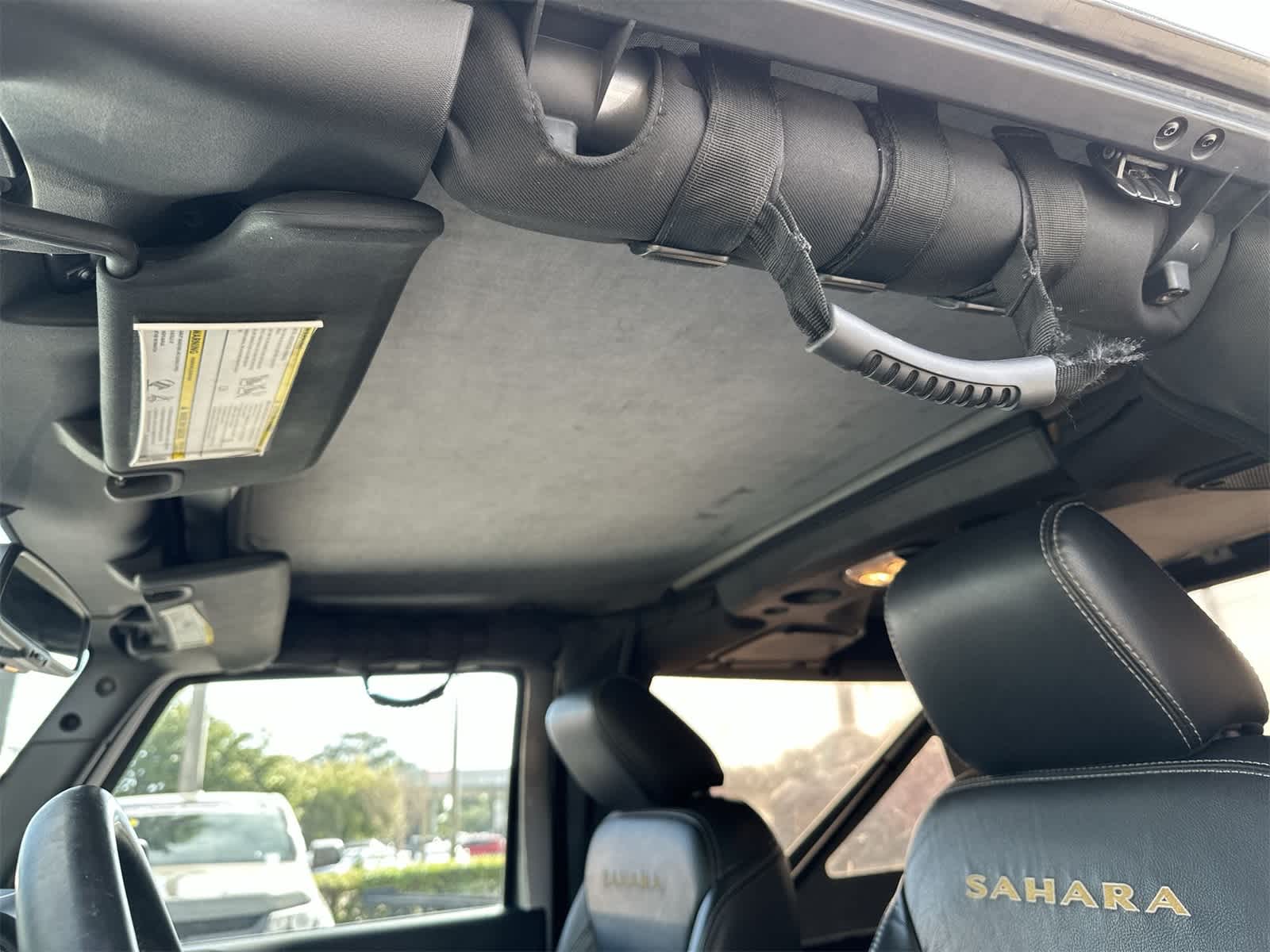 Thumbnail: 2015 Jeep Wrangler - 8