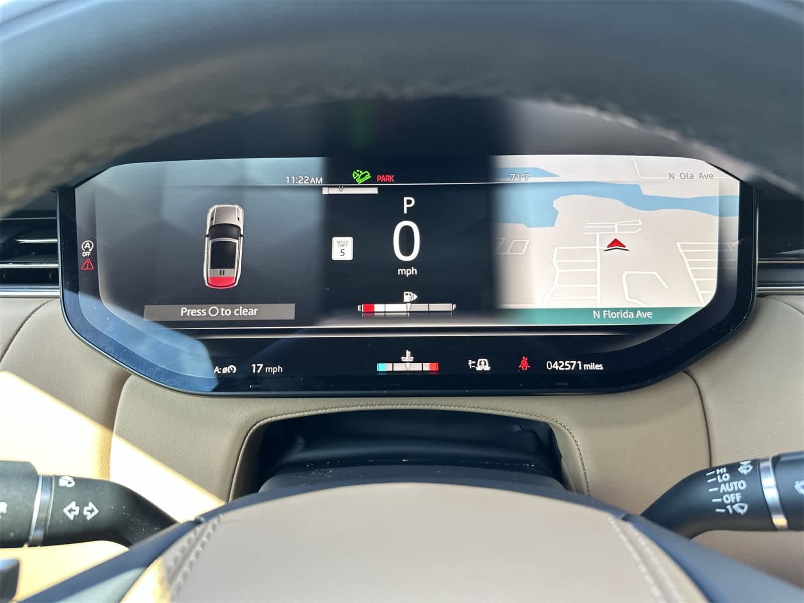 Thumbnail: 2023 Land Rover Range Rover Sport - 17