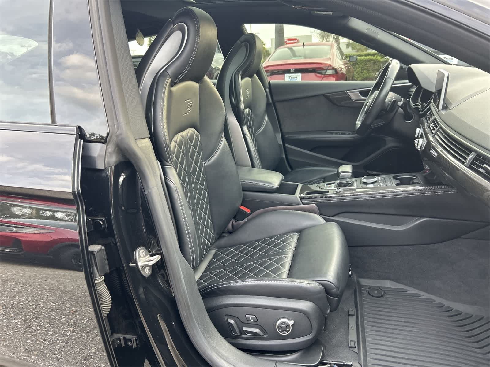 Thumbnail: 2019 Audi S5 - 14